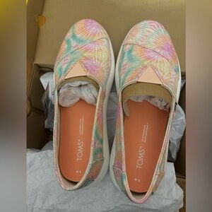 TOMS Crochet Pink Flats for Women